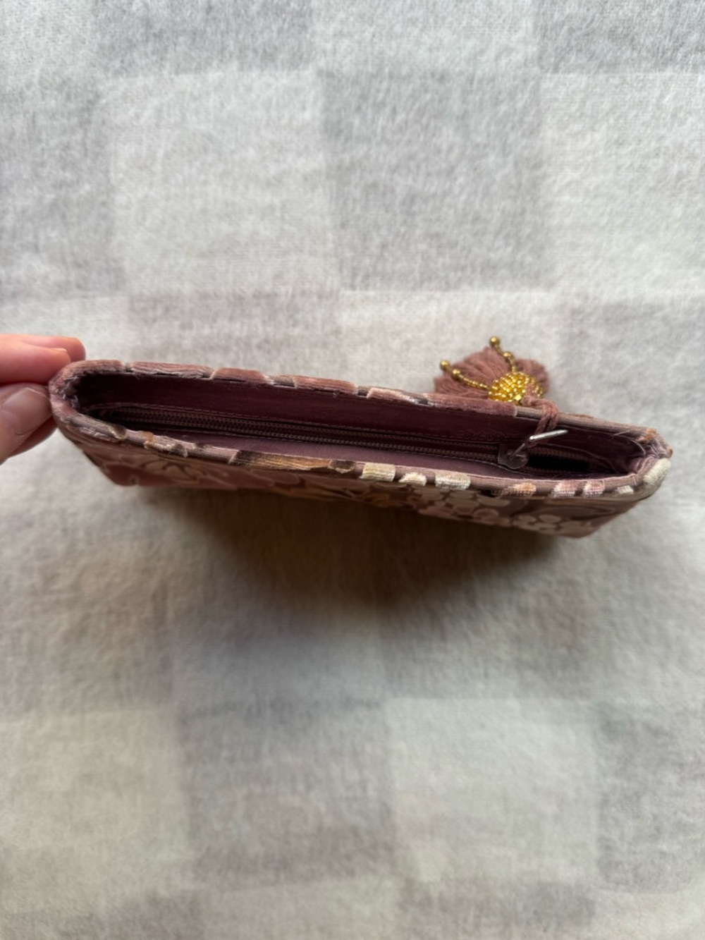 Shiraleah Velvet Floral Tassel Clutch from Anthropologie - Picture 5 of 8